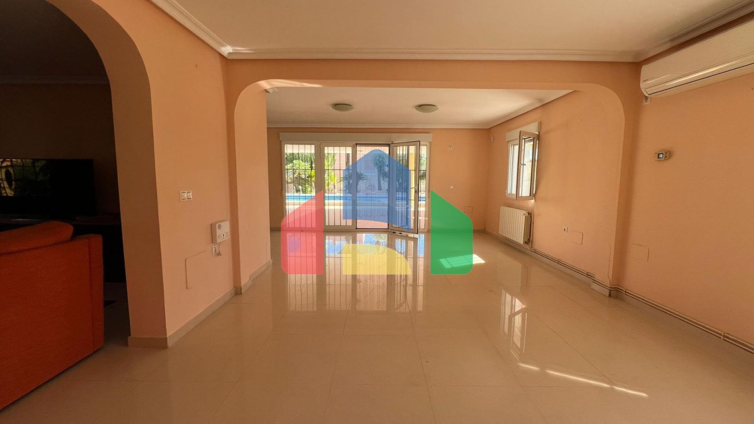 Вилла в Торревьеха ID B10285