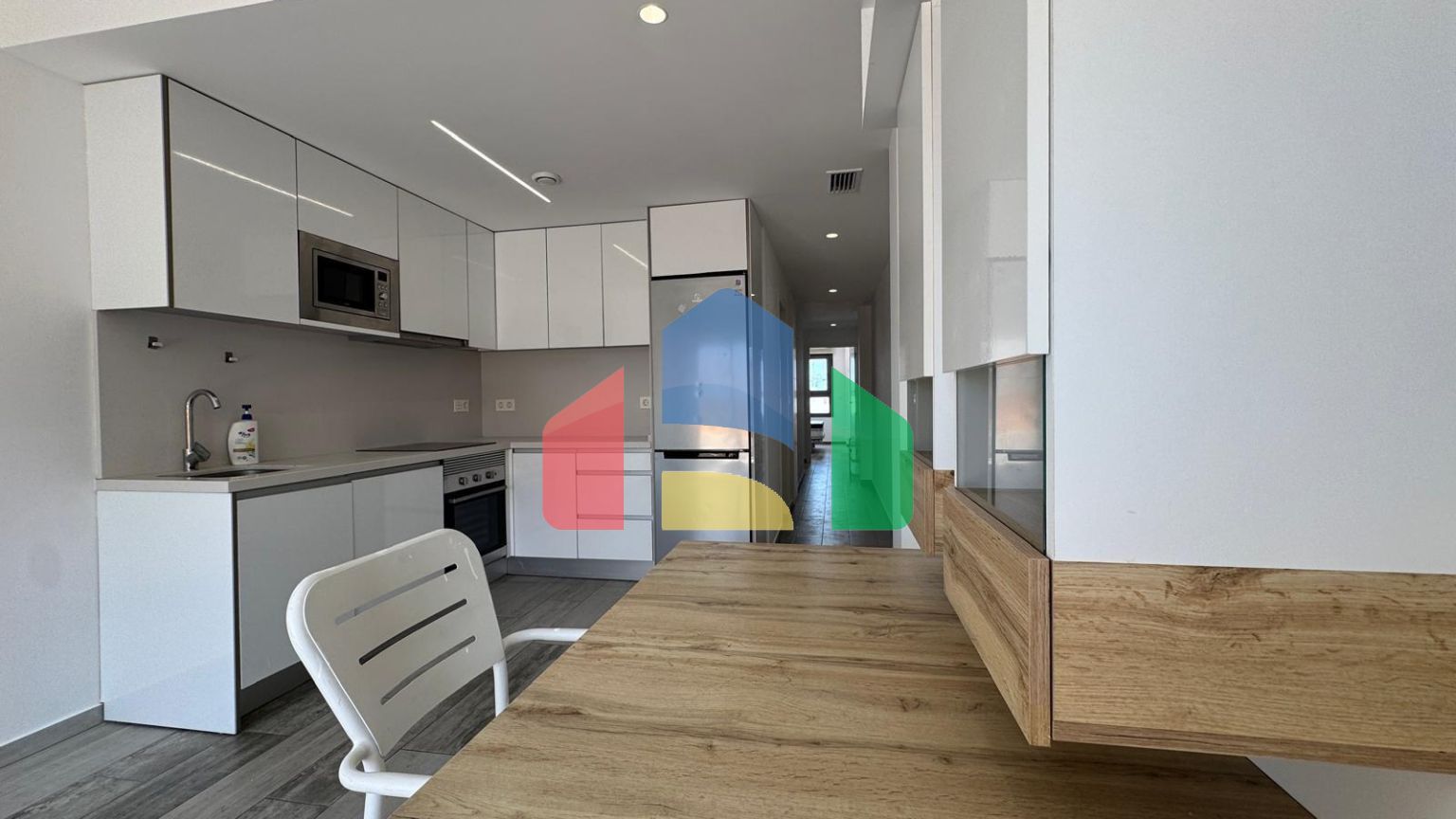 ПЕНТХАУС В КОМПЛЕКСЕ ALEGRIA XI С ПРИВАТНЫМ СОЛЯРИЕМ 35 М2. 1 СПАЛЬНЯ. 1 ВАННАЯ КОМНАТА. 46 М2. БАССЕЙН. ПЛЯЖ В 450 М.