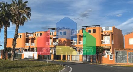 Cozy Duplex House in Torrevieja, Ideal for Your Family  3 bedrooms 2 bathrooms with communal pool and views of the pink lagoon