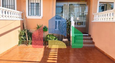 Cozy Duplex House in Torrevieja, Ideal for Your Family  3 bedrooms 2 bathrooms with communal pool and views of the pink lagoon