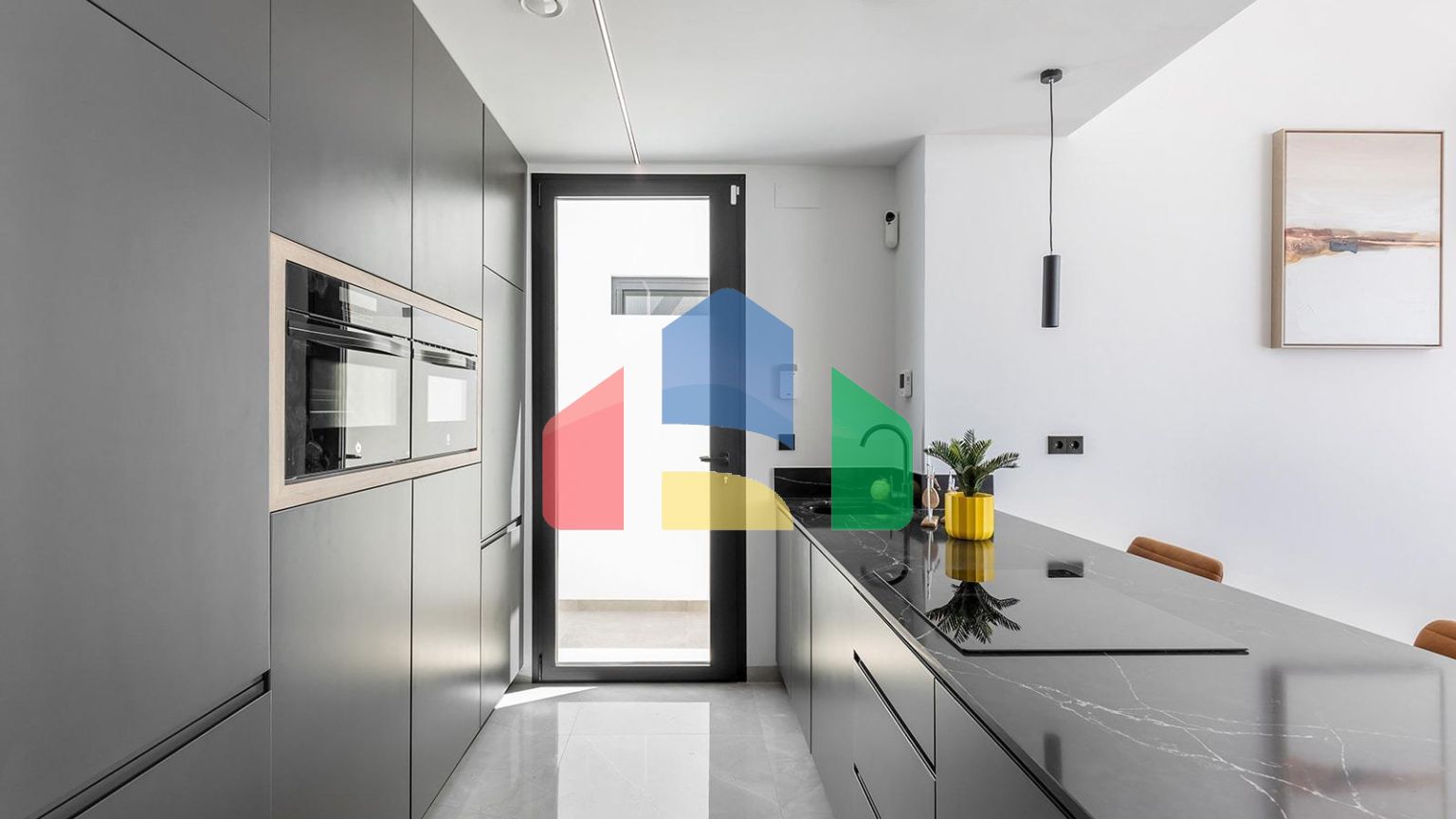 Одноэтажные виллы с частным бассейном в Торревьехе