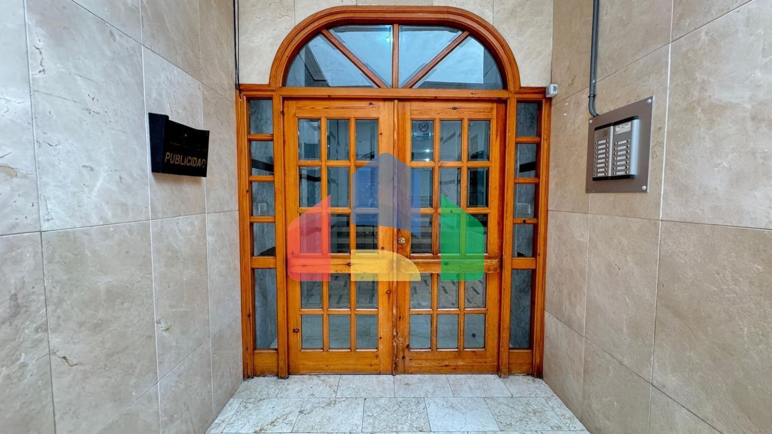 СТУДИЯ В 250 МЕТРАХ ОТ ПЛЯЖА ЛОС ЛОКОС. 25 М2. С БАССЕЙНОМ ОБЩЕГО ПОЛЬЗОВАНИЯ.