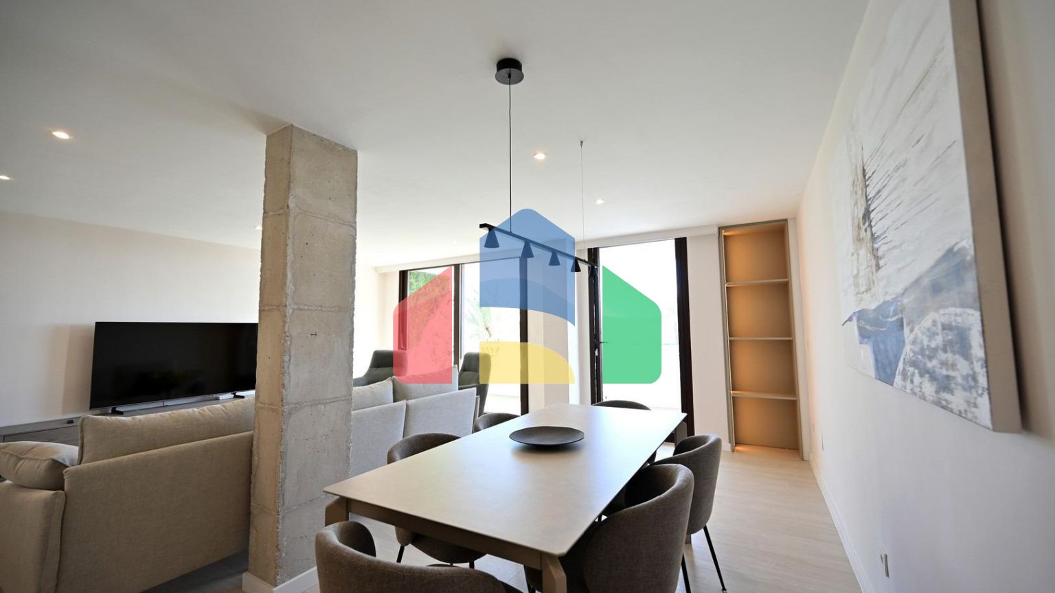 Роскошная квартира на первой линии с прямым видом на море, 3 спальни, 2 ванные комнаты