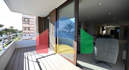 Роскошная квартира на первой линии с прямым видом на море, 3 спальни, 2 ванные комнаты