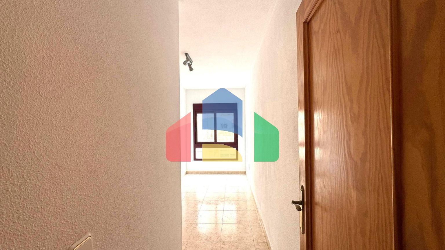 Просторная квартира в самом центре Торревьехи, в нескольких шагах от пляжа