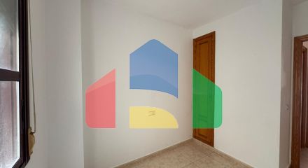 Просторная квартира в самом центре Торревьехи, в нескольких шагах от пляжа