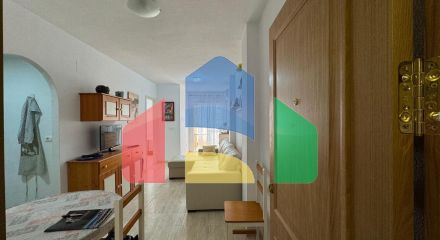 КВАРТИРА В ЦЕНТРЕ ТОРРЕВЬЕХЕ С БАССЕЙНОМ. 1 СПАЛЬНЯ. 1 ВАННАЯ КОМНАТА. 48М2.