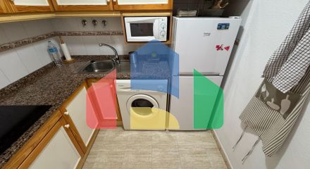КВАРТИРА В ЦЕНТРЕ ТОРРЕВЬЕХЕ С БАССЕЙНОМ. 1 СПАЛЬНЯ. 1 ВАННАЯ КОМНАТА. 48М2.