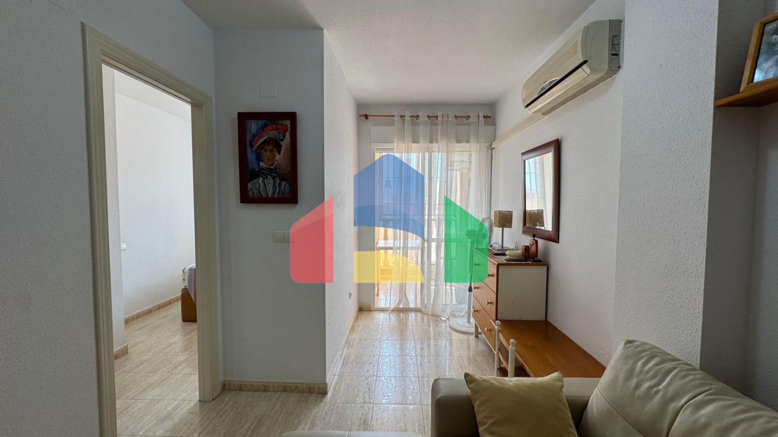 КВАРТИРА В ЦЕНТРЕ ТОРРЕВЬЕХЕ С БАССЕЙНОМ. 1 СПАЛЬНЯ. 1 ВАННАЯ КОМНАТА. 48М2.