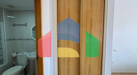 КВАРТИРА В ЦЕНТРЕ ТОРРЕВЬЕХЕ С БАССЕЙНОМ. 1 СПАЛЬНЯ. 1 ВАННАЯ КОМНАТА. 48М2.