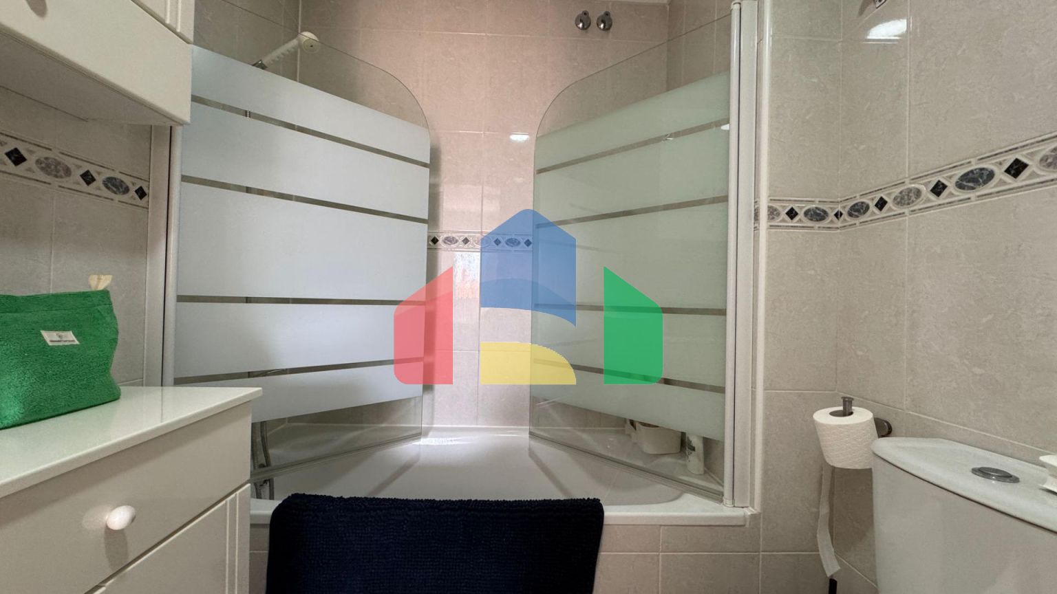 КВАРТИРА В ЦЕНТРЕ ТОРРЕВЬЕХЕ С БАССЕЙНОМ. 1 СПАЛЬНЯ. 1 ВАННАЯ КОМНАТА. 48М2.