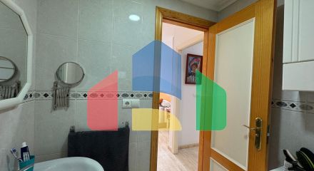 КВАРТИРА В ЦЕНТРЕ ТОРРЕВЬЕХЕ С БАССЕЙНОМ. 1 СПАЛЬНЯ. 1 ВАННАЯ КОМНАТА. 48М2.