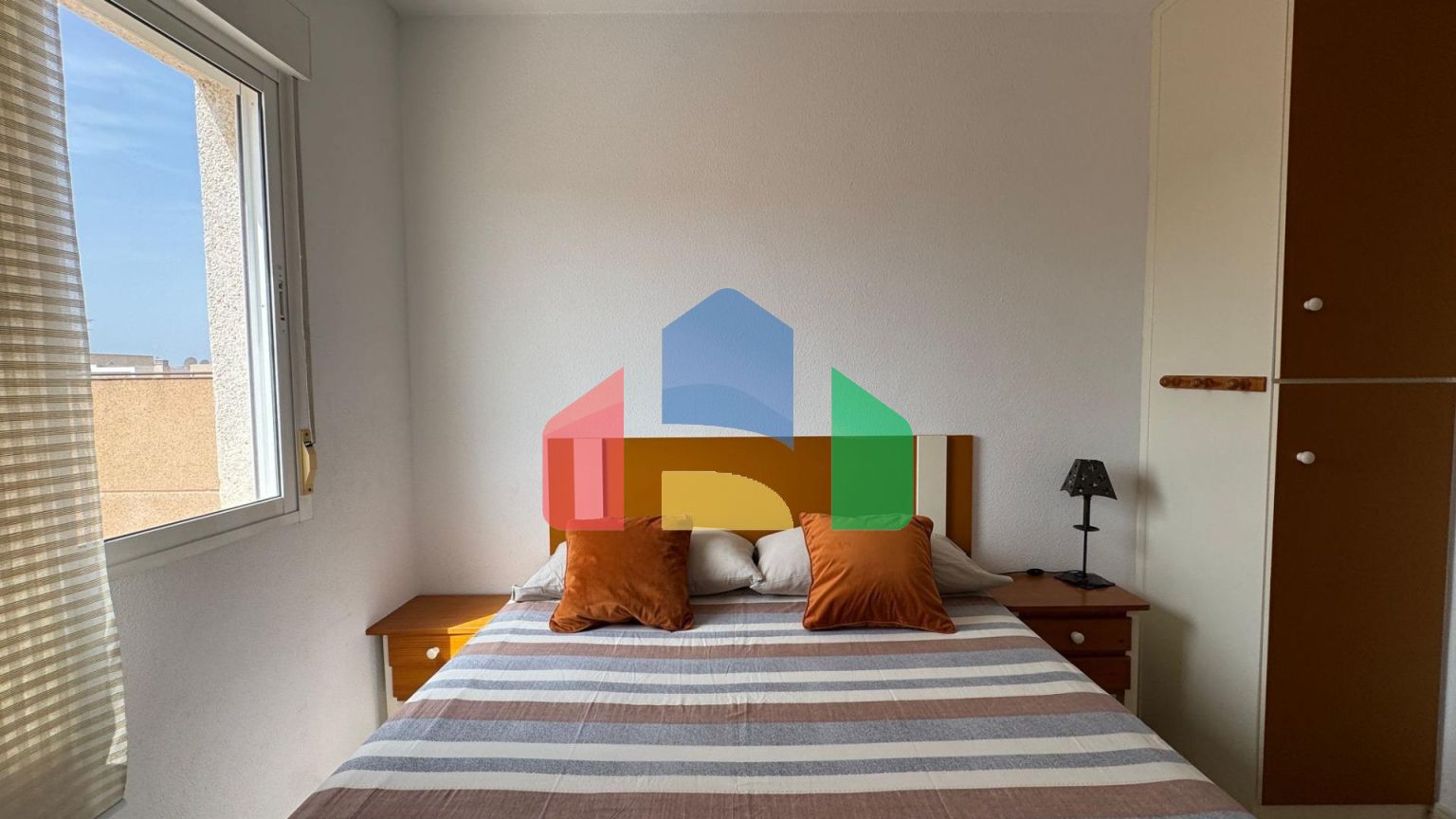 КВАРТИРА В ЦЕНТРЕ ТОРРЕВЬЕХЕ С БАССЕЙНОМ. 1 СПАЛЬНЯ. 1 ВАННАЯ КОМНАТА. 48М2.