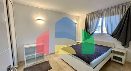 Пентхаус с видом на море, 3 спальнями, 50 м. от пляжа, гараж, кладовая и 2 террасы.