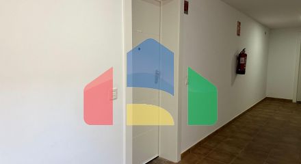 Пентхаус с видом на море, 3 спальнями, 50 м. от пляжа, гараж, кладовая и 2 террасы.