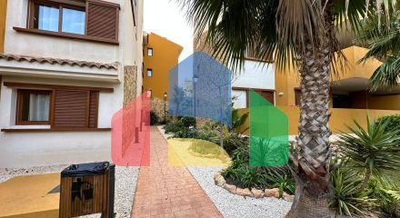 Пентхаус с видом на море, 3 спальнями, 50 м. от пляжа, гараж, кладовая и 2 террасы.