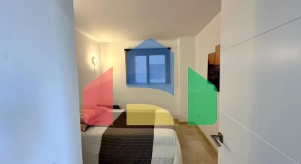 Пентхаус с видом на море, 3 спальнями, 50 м. от пляжа, гараж, кладовая и 2 террасы.