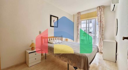 АПАРТАМЕНТЫ С ГАРАЖОМ И БАССЕЙНОМ В 500 МЕТРАХ ОТ ПЛЯЖА. 2 СПАЛЬНИ. 1 ВАННАЯ КОМНАТА. 60 М2.