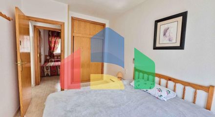 АПАРТАМЕНТЫ С ГАРАЖОМ И БАССЕЙНОМ В 500 МЕТРАХ ОТ ПЛЯЖА. 2 СПАЛЬНИ. 1 ВАННАЯ КОМНАТА. 60 М2.