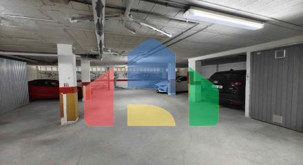 АПАРТАМЕНТЫ С ГАРАЖОМ И БАССЕЙНОМ В 500 МЕТРАХ ОТ ПЛЯЖА. 2 СПАЛЬНИ. 1 ВАННАЯ КОМНАТА. 60 М2.