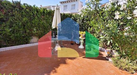 БУНГАЛО ВЕРХНИЙ ЭТАЖ В ТОРРЕБЛАНКА С ОГРОМНОЙ ТЕРРАСОЙ 15 М2 И УЧАСТКОМ 20 М2. ПЛОЩЯДЪ 59 М2. ДВА КОМУНИТАРНЫХ БАСС