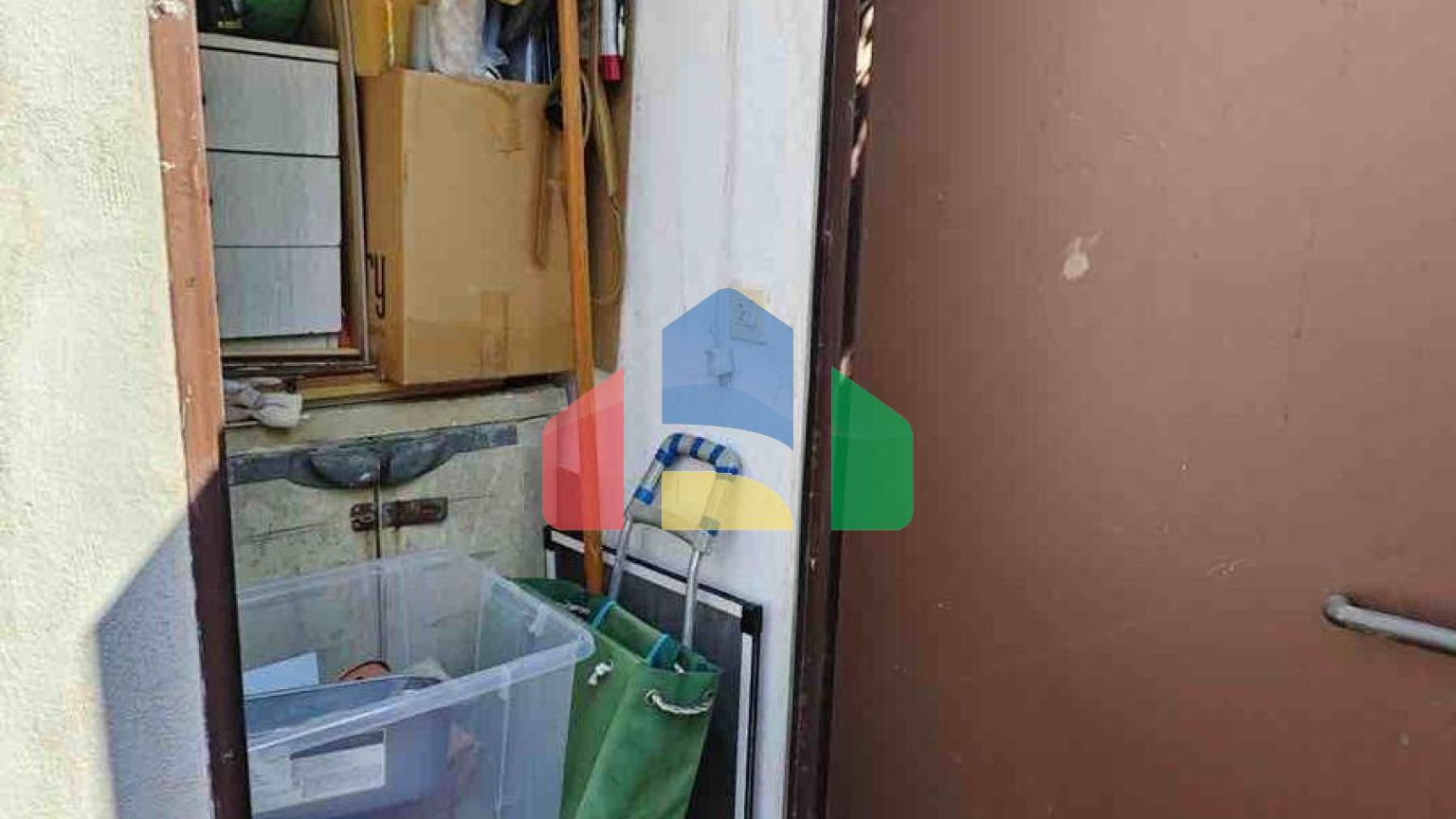 БУНГАЛО ВЕРХНИЙ ЭТАЖ В ТОРРЕБЛАНКА С ОГРОМНОЙ ТЕРРАСОЙ 15 М2 И УЧАСТКОМ 20 М2. ПЛОЩЯДЪ 59 М2. ДВА КОМУНИТАРНЫХ БАСС