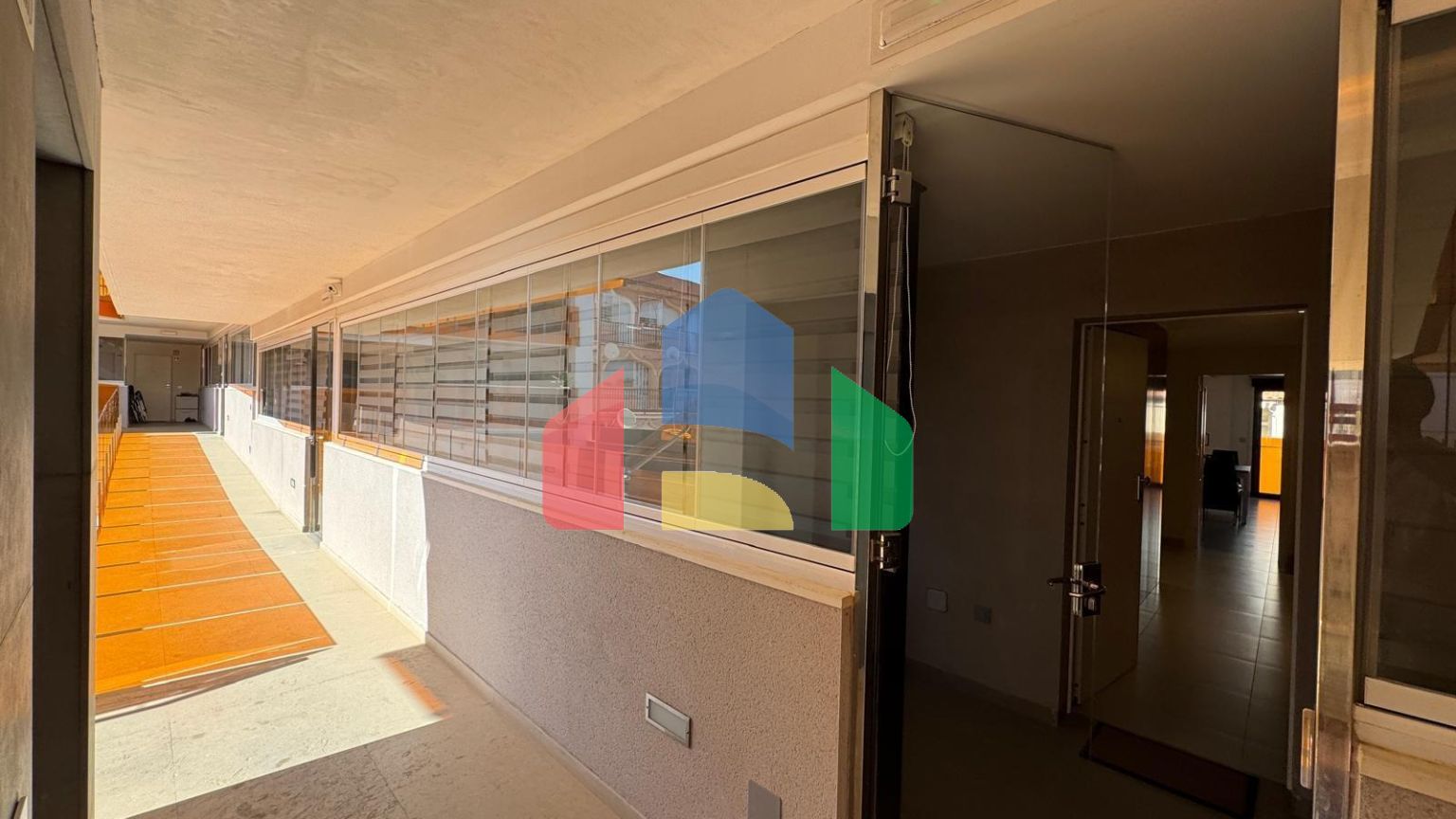 ОГРОМНЫЕ АПАРТАМЕНТЫ 158 М2 В КОМПЛЕКСЕ АЛЕГРИЯ 1 С ПАРКОВОЧНЫМ МЕСТОМ. БАССЕЙН. ДЕТСКАЯ ЗОНА. САУНА. БАРБЕКЮ.