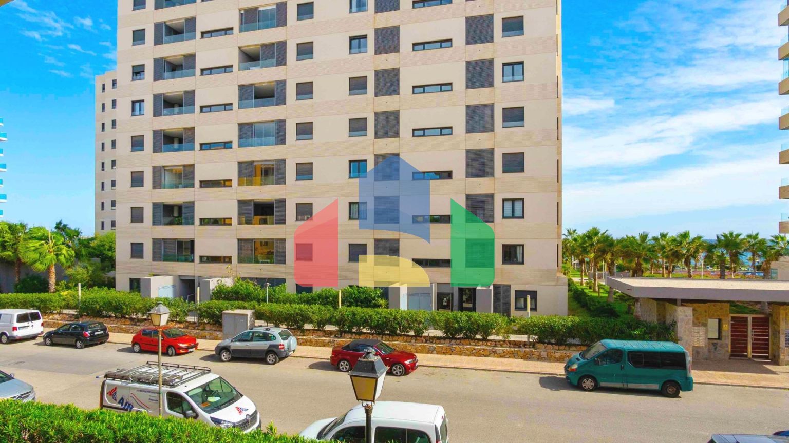 АПАРТАМЕНТЫ В КОМПЛЕКСЕ «LA RECOLETA» 3 СПАЛЬНИ. 2 ВАННЫЕ КОМНАТЫ. ГАРАЖ+КЛАДОВКА.