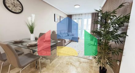First line! Exclusive 2 bedroom, 2 bathroom apartment renovated, side sea view and pool