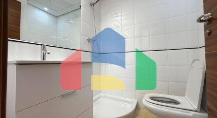 Первая линия! Эксклюзивная квартира с 2 спальнями, 2 ванными после ремонта, боковым видом на море