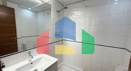 Первая линия! Эксклюзивная квартира с 2 спальнями, 2 ванными после ремонта, боковым видом на море