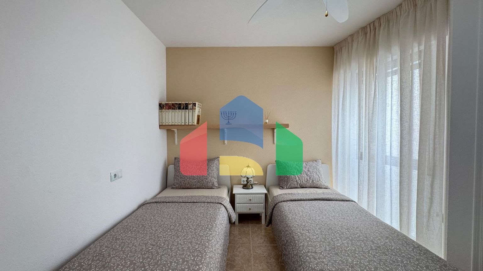 КВАРТИРА ПОСЛЕ РЕМОНТА В 200 МЕТРАХ ОТ ПЛЯЖА. 103 М2. 3 СПАЛЬНИ. 2 ВАННЫЕ КОМНАТЫ.