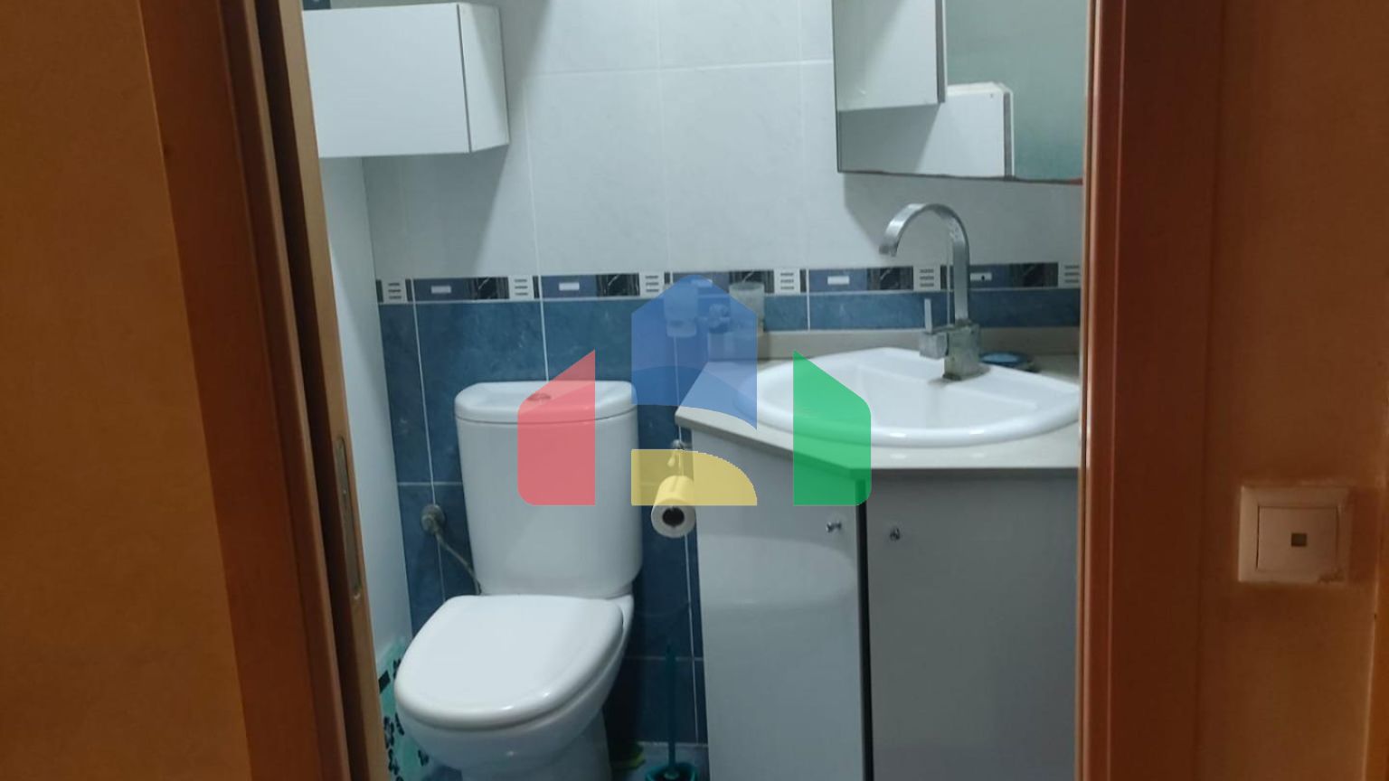 БОЛЬШОЙ БУНГАЛО С СОЛЯРИЕМ В ЛОС-ФРУТАЛЕСЕ : 2 СПАЛЬНИ, 1 ВАННАЯ КОМНАТА