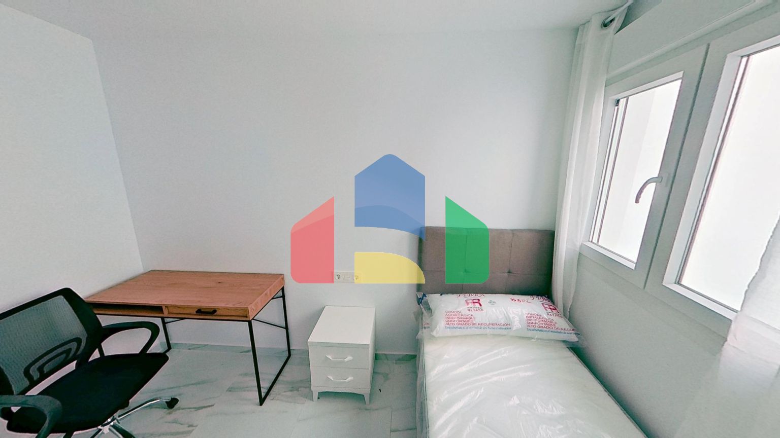 Эксклюзивная квартира в сердце Торревьехи ️ 2 спальни, ванная комната с барбекю и солярием с видом на мор