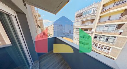 Эксклюзивная квартира в сердце Торревьехи ️ 2 спальни, ванная комната с барбекю и солярием с видом на мор