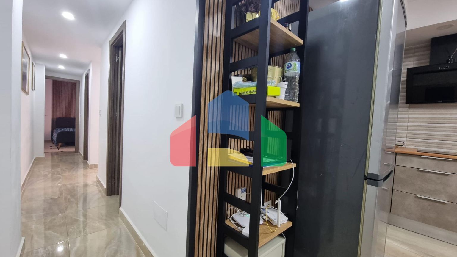 ДВА В ОДНОМ !!! ПРЕКРАСНАЯ ЦЕНТРАЛЬНАЯ КВАРТИРА ПОСЛЕ КАПИТАЛЬНОГО РЕМОНТА АДАПТИРОВАННАЯ ПОД ХОСТЕЛ