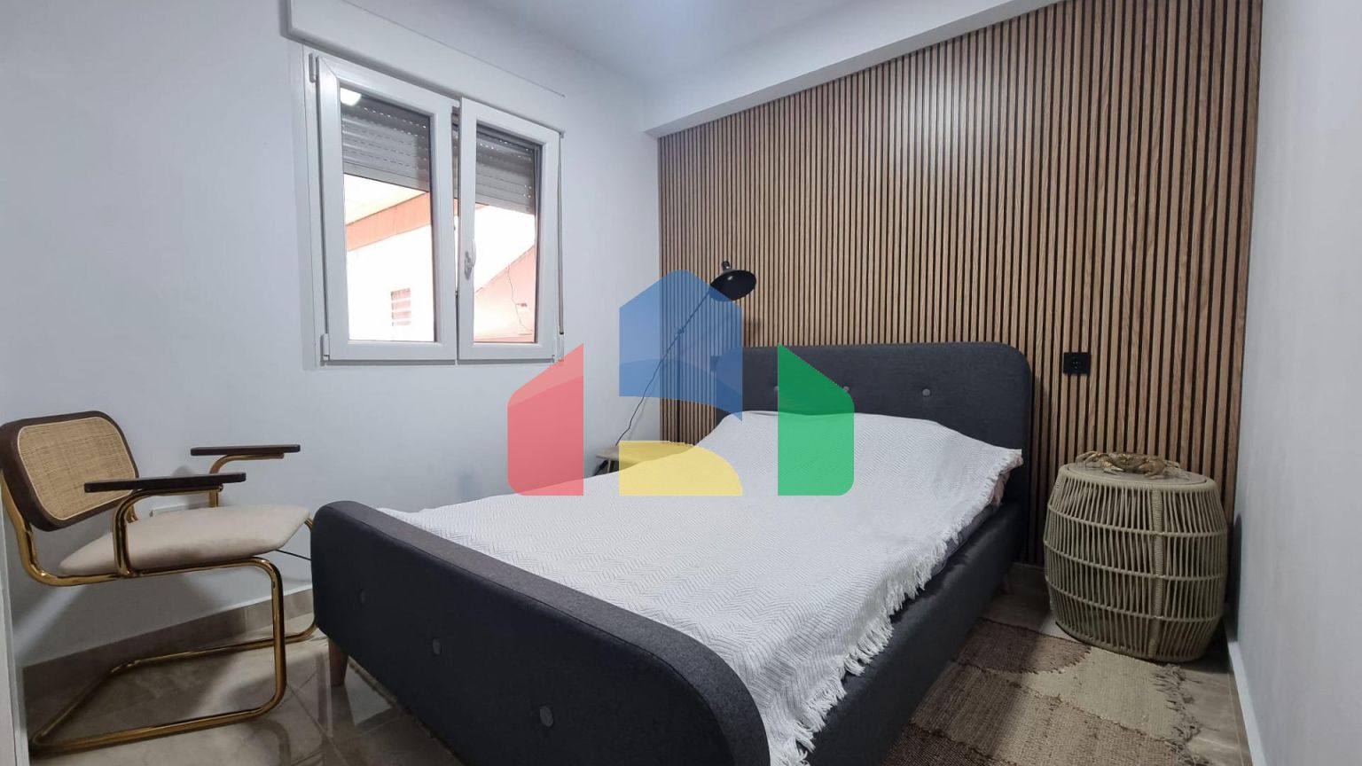 ДВА В ОДНОМ !!! ПРЕКРАСНАЯ ЦЕНТРАЛЬНАЯ КВАРТИРА ПОСЛЕ КАПИТАЛЬНОГО РЕМОНТА АДАПТИРОВАННАЯ ПОД ХОСТЕЛ