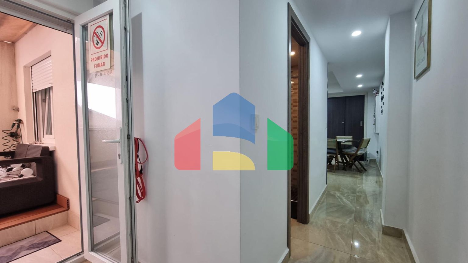 ДВА В ОДНОМ !!! ПРЕКРАСНАЯ ЦЕНТРАЛЬНАЯ КВАРТИРА ПОСЛЕ КАПИТАЛЬНОГО РЕМОНТА АДАПТИРОВАННАЯ ПОД ХОСТЕЛ