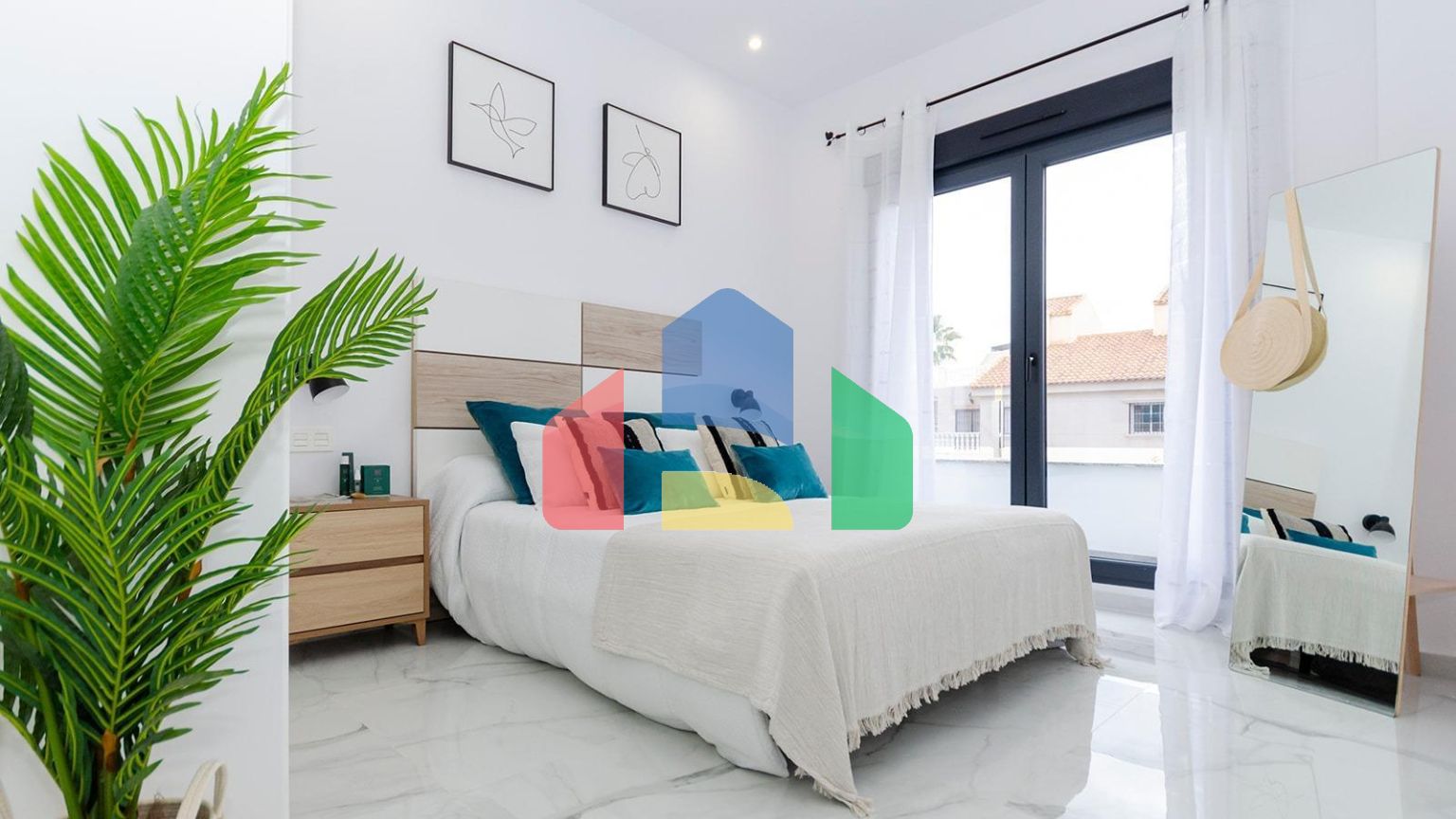 НОВЫЕ ВИЛЛЫ В ТОРРЕВЬЕХЕ