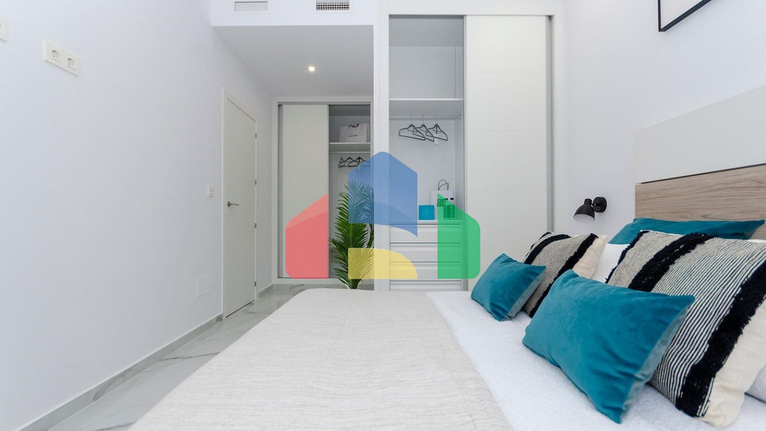 НОВЫЕ ВИЛЛЫ В ТОРРЕВЬЕХЕ