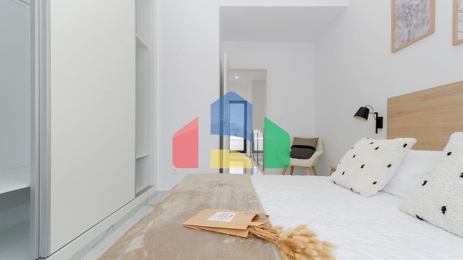 НОВЫЕ ВИЛЛЫ В ТОРРЕВЬЕХЕ