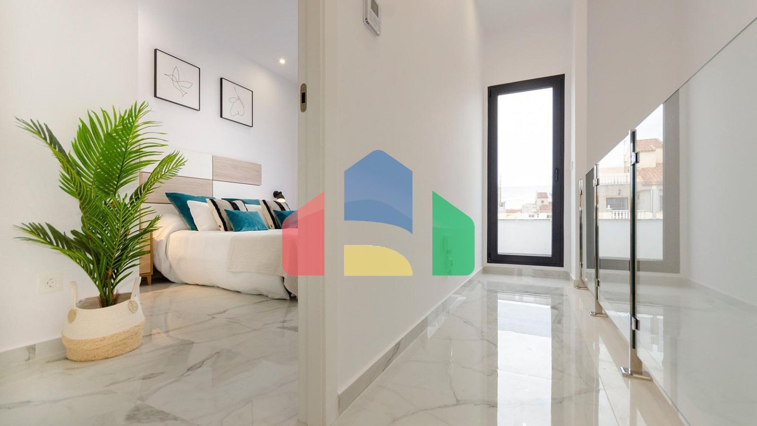 НОВЫЕ ВИЛЛЫ В ТОРРЕВЬЕХЕ