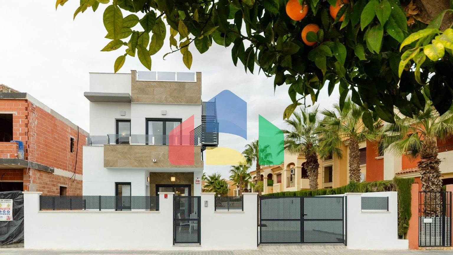 НОВЫЕ ВИЛЛЫ В ТОРРЕВЬЕХЕ