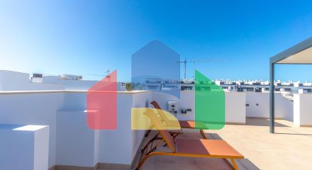 НОВЫЙ ЖИЛОЙ КОМПЛЕКС БУНГАЛО В ЛОС БАЛКОНЕС