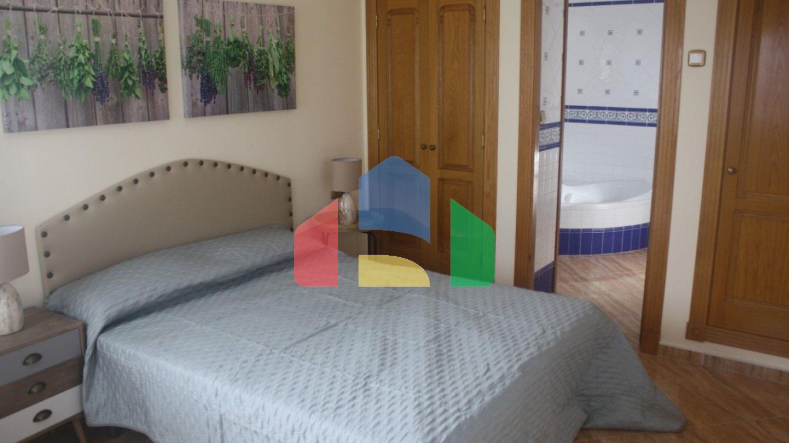 КРАСИВАЯ ВИЛЛА В ЛОС АЛЬТОС, ТОРРЕВЬЕХА