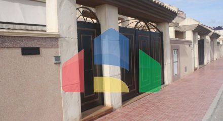 КРАСИВЫЙ ТАУНХАУС В ЛОС АЛЬТОС, ТОРРЕВЬЕХА