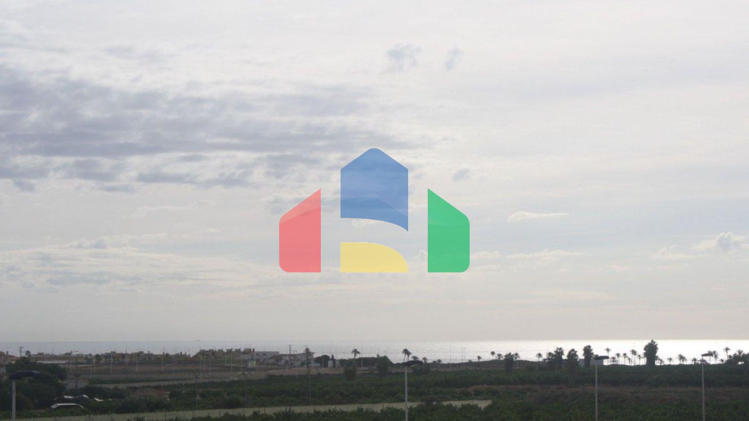 КРАСИВЫЙ ТАУНХАУС В ЛОС АЛЬТОС, ТОРРЕВЬЕХА