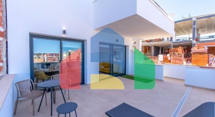 НОВЫЙ ЖИЛОЙ КОМПЛЕКС БУНГАЛО В ЛОС БАЛКОНЕС