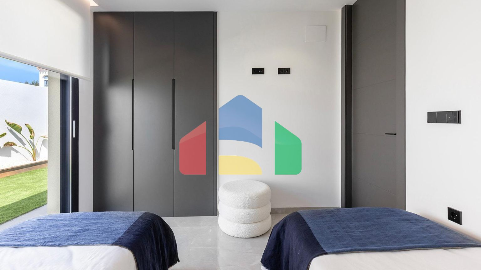 Одноэтажные виллы с частным бассейном в Торревьехе