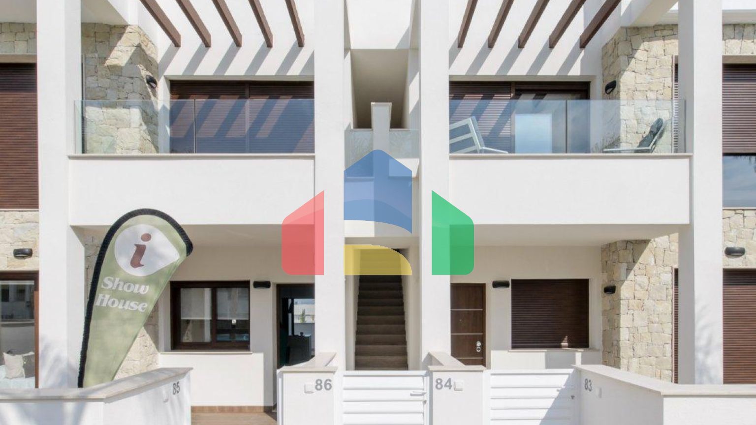 НОВЫЙ ЖИЛОЙ КОМПЛЕКС С БУНГАЛО В ЛОС БАЛКОНЕС, ТОРРЕВЬЕХА